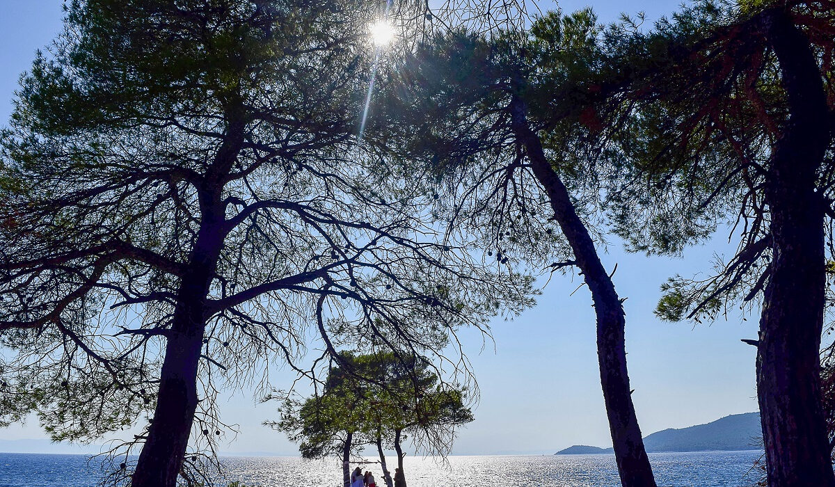 Η Figaro αποθεώνει το ελληνικό νησί χωρίς υπερβολές και υπερτουρισμό