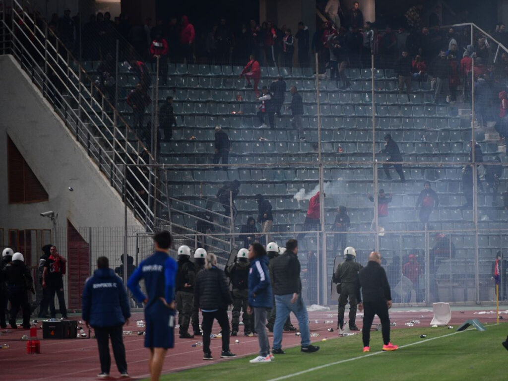 Τα δύο παιχνίδια που είχαν ανεβάσει την ένταση μεταξύ Αρχών και χούλιγκαν πριν την «έκρηξη» στου Ρέντη