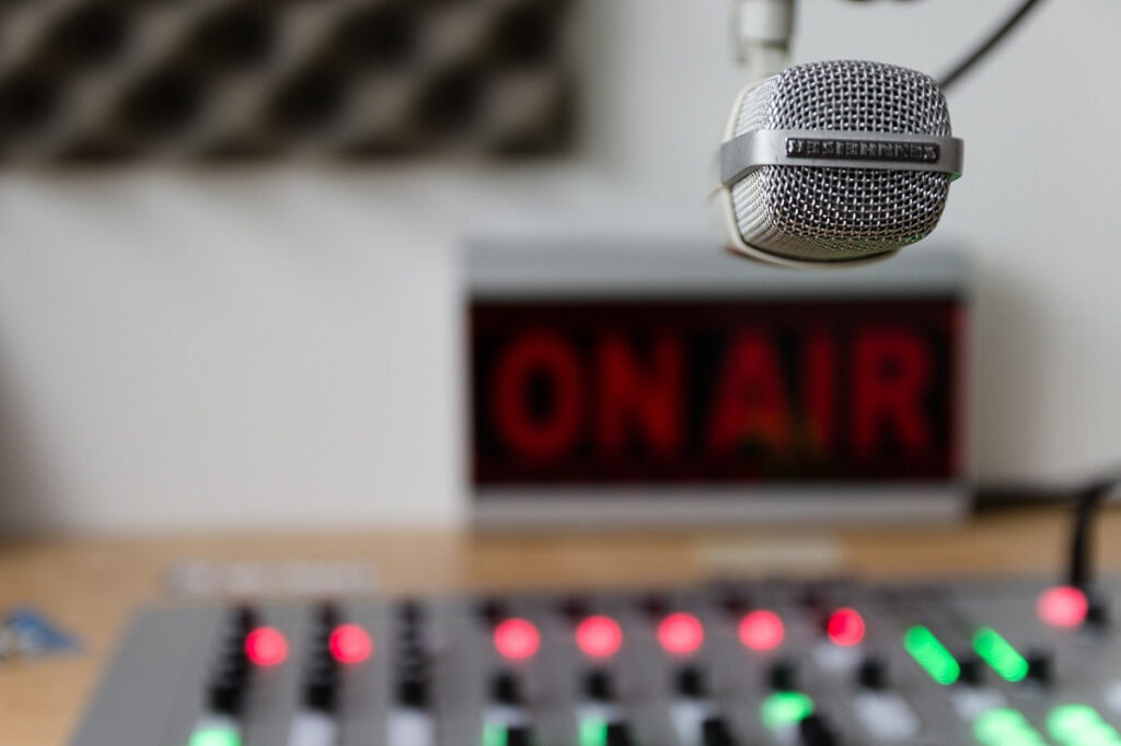 Τα podcasts της ΕΠΑΨΥ: Διάλογοι για την ψυχική μας υγεία – Καλεσμένος ο Θέμης Δαρδιώτης