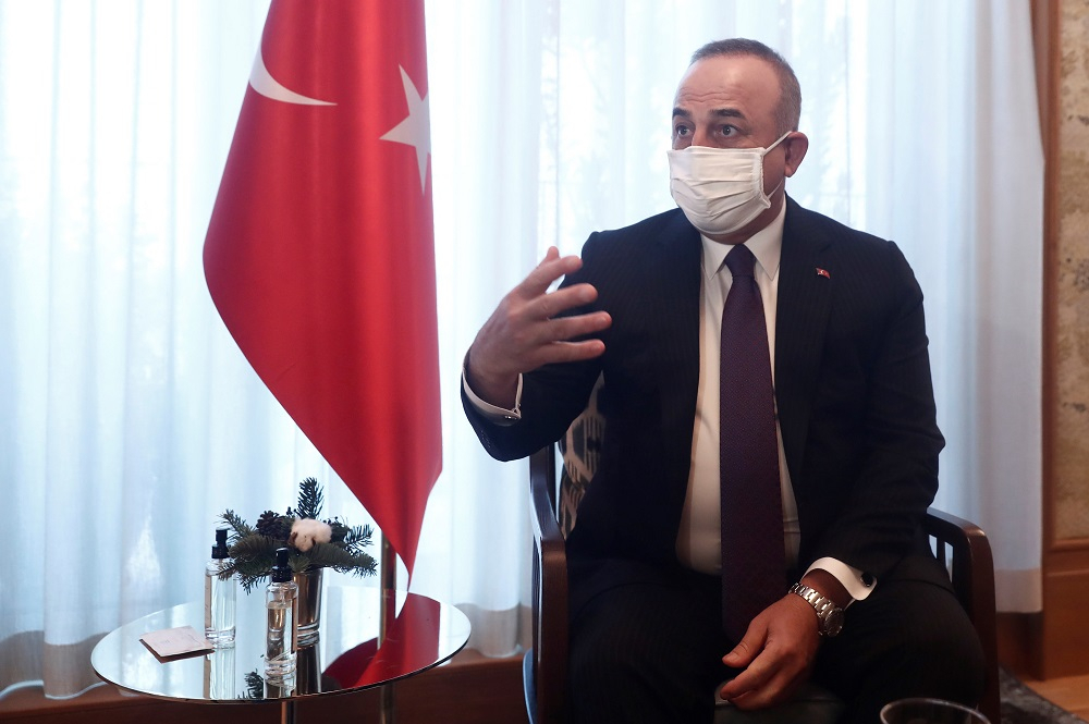 Τσαβούσογλου κατά Δένδια για τις μειονότητες σε Ίμβρο και Τένεδο