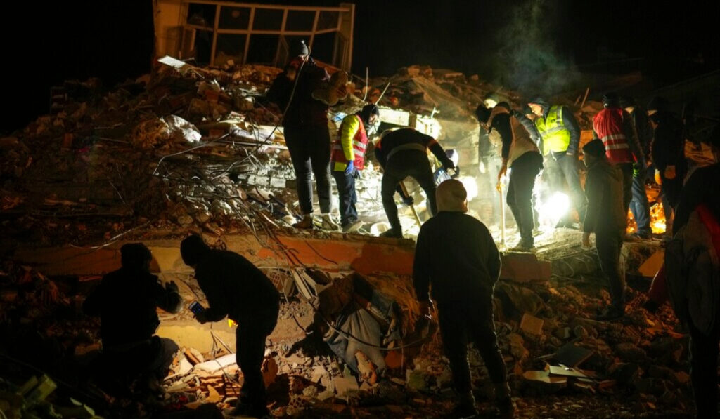 «Κόψτε μου το πόδι» φώναζε 20χρονη στην ΕΜΑΚ – Δραματικές διασώσεις στα χαλάσματα