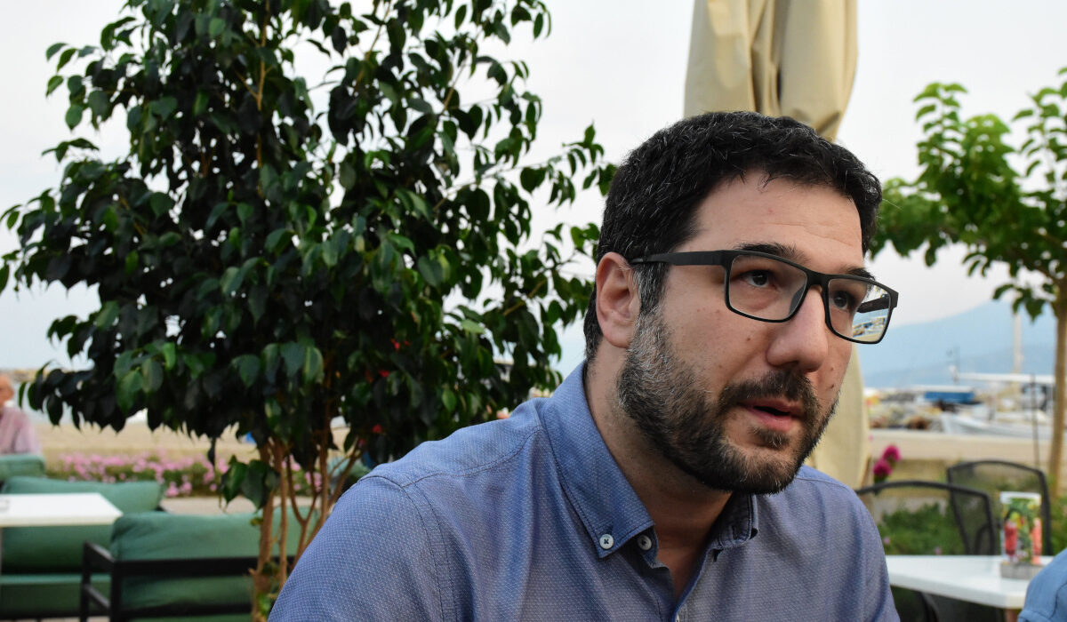 Ηλιόπουλος: Άθλια στοχοποίηση της Ιωάννας Κολοβού από τον Οικονόμου