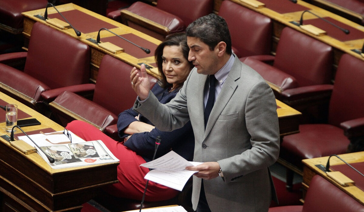 Το «διαζύγιο» της Ντόρας με τον Αυγενάκη