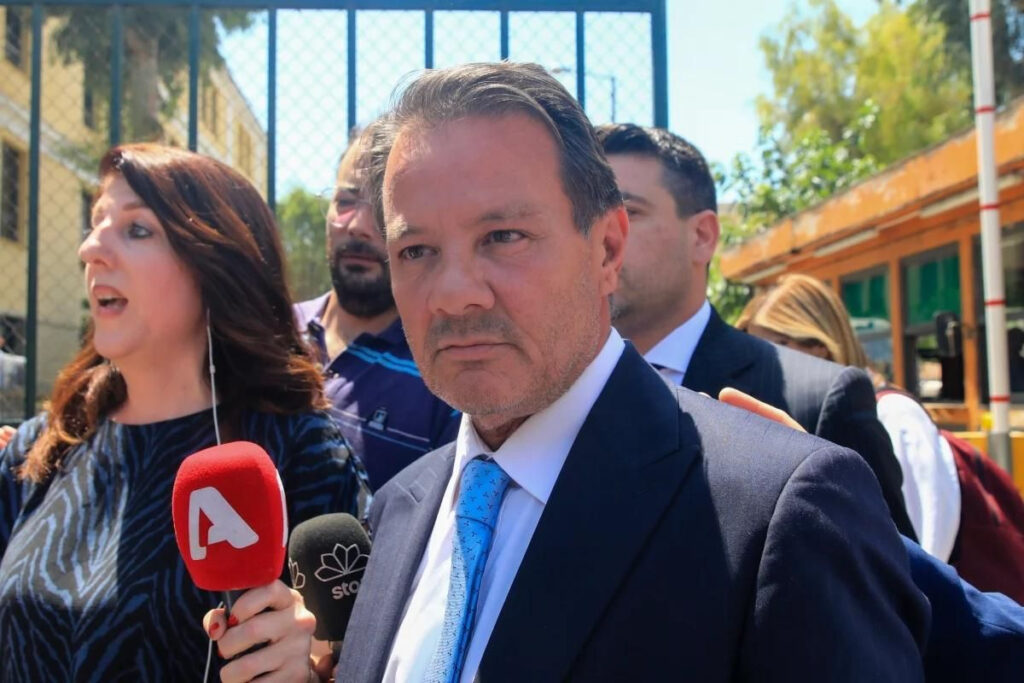 Η ΕΛΑΣ διαψεύδει πως έγινε αλκοτέστ στον Aπόστολο Λύτρα μετά από το περιστατικό ενδοοικογενειακής βίας