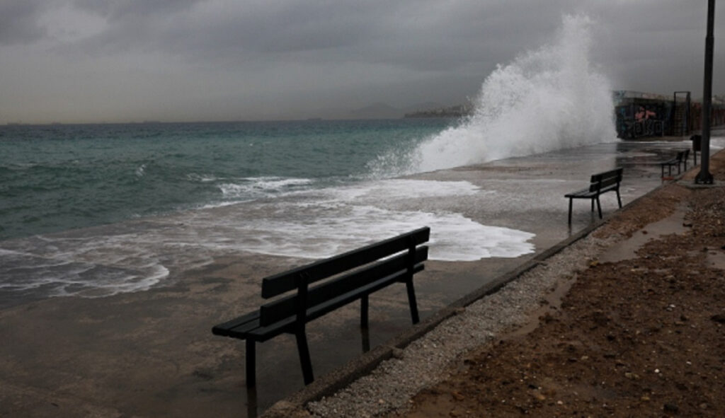 Meteo: Σύννεφα και σποραδικές καταιγίδες την Τετάρτη