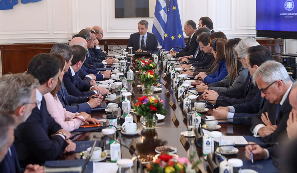 Τα σενάρια του ανασχηματισμού