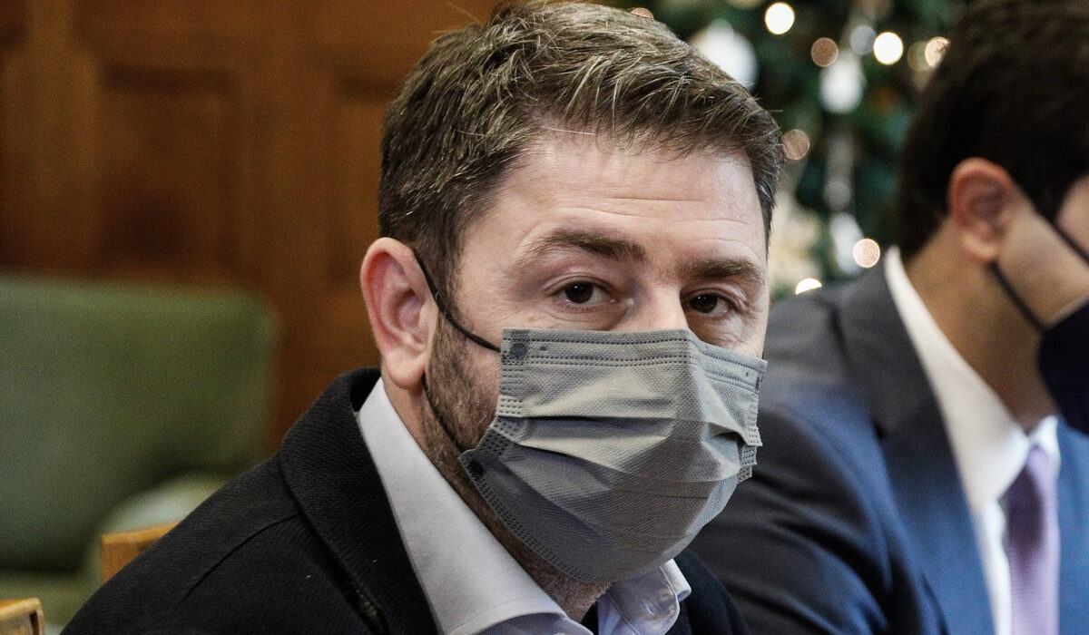 «Όχι» Ανδρουλάκη σε συναντήσεις με πρωθυπουργό και αρχηγούς- Έμφαση στο ψηφιακό κόμμα