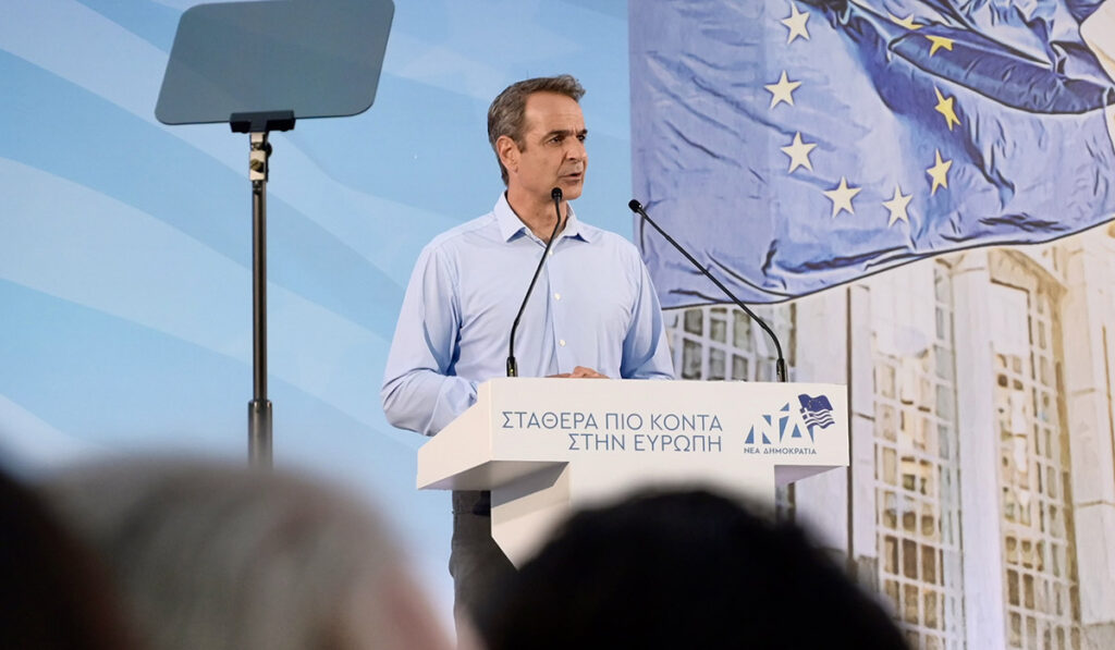 «Ναύαρχος» ο Μητσοτάκης στη γιάρδα που «χτίζει» τις Belharra