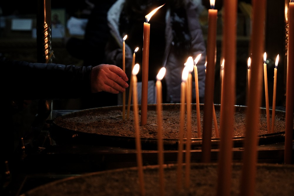 Θεία Λειτουργία στα κρυφά στη Θεσσαλονίκη – Πρόστιμο σε ιερέα και οκτώ πιστούς