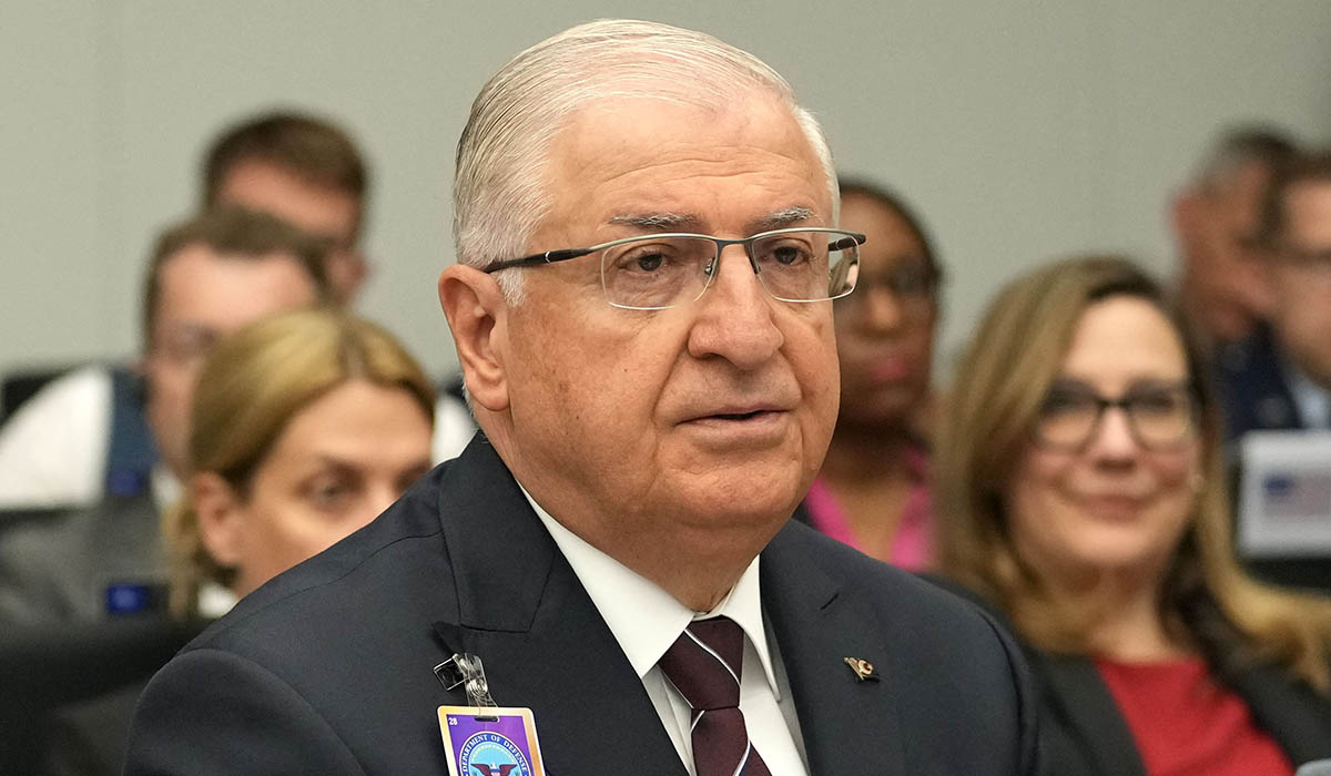 «Ο στρατός μας προστατεύει τη Γαλάζια Πατρίδα, δεν είναι απειλή τα ελληνικά F-35» δηλώνει ο τούρκος υπουργός Άμυνας