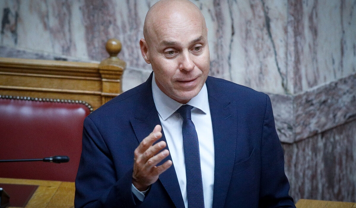 Επιστροφή Γιώργου Αμυρά στη Βουλή: Παίρνει την έδρα του Κώστα Τασούλα