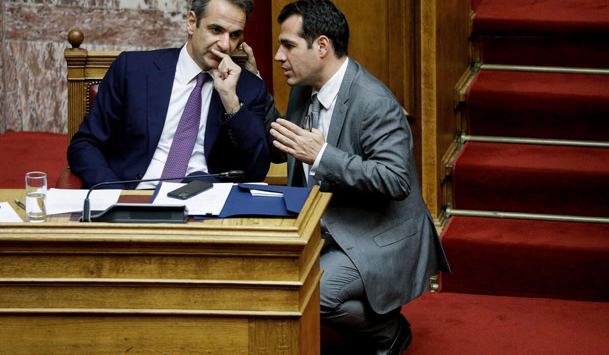 Νέα μέτρα παντού με στόχο τους ανεμβολίαστους και τους ηλικιωμένους