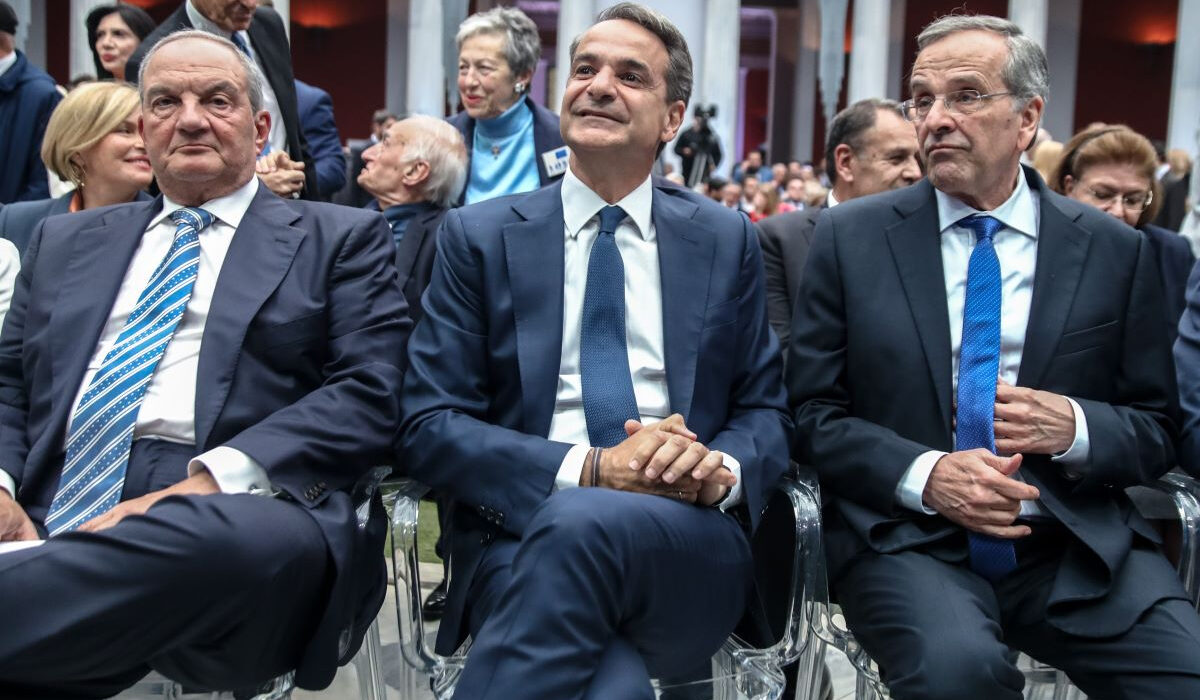 Ο γρίφος του νέου ΠτΔ και το «βέτο» Καραμανλή και Σαμαρά σε Μητσοτάκη