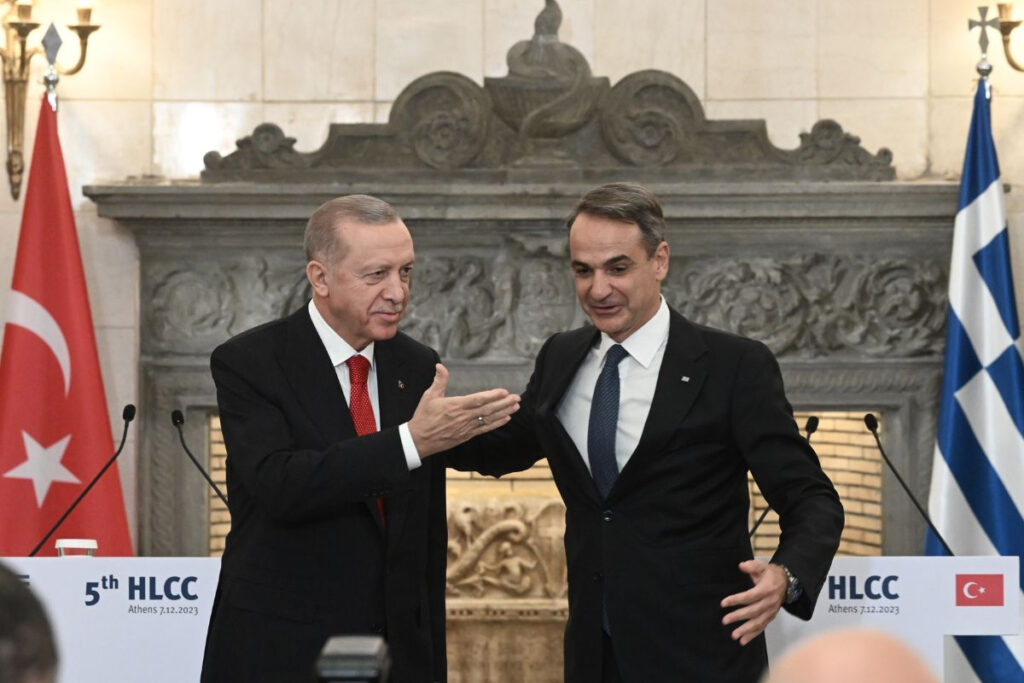Πρόβα συνδιαχείρισης: Το «γκρίζο» παρασκήνιο πίσω από τις κοινές περιπολίες στο Αιγαίο