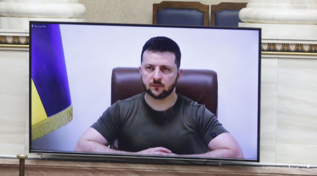 Παραδοχή Ζελένσκι: Ο ουκρανικός στρατός υφίσταται οδυνηρές απώλειες σε Σεβεροντονέτσκ και Χάρκοβο