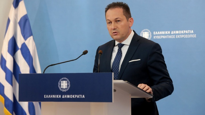 Απάντηση Πέτσα σε Χαρίτση: Άλλος κάνει διακοπές αμέριμνος
