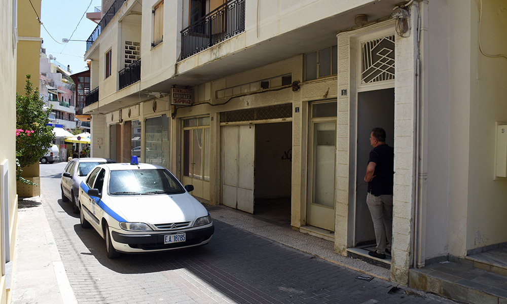 Πατήσια: Νεκρός άνδρας σε ακάλυπτο πολυκατοικίας