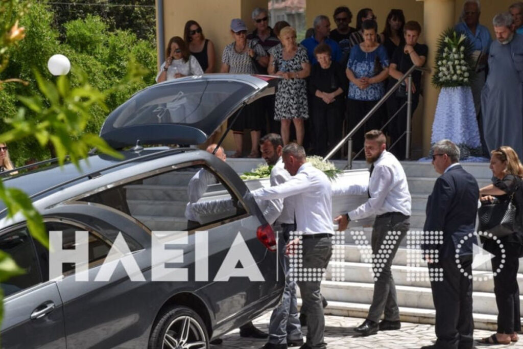 Θρήνος στην κηδεία της Ίσμας Τουλάτου που πέθανε λίγες μέρες πριν γεννήσει (εικόνες)