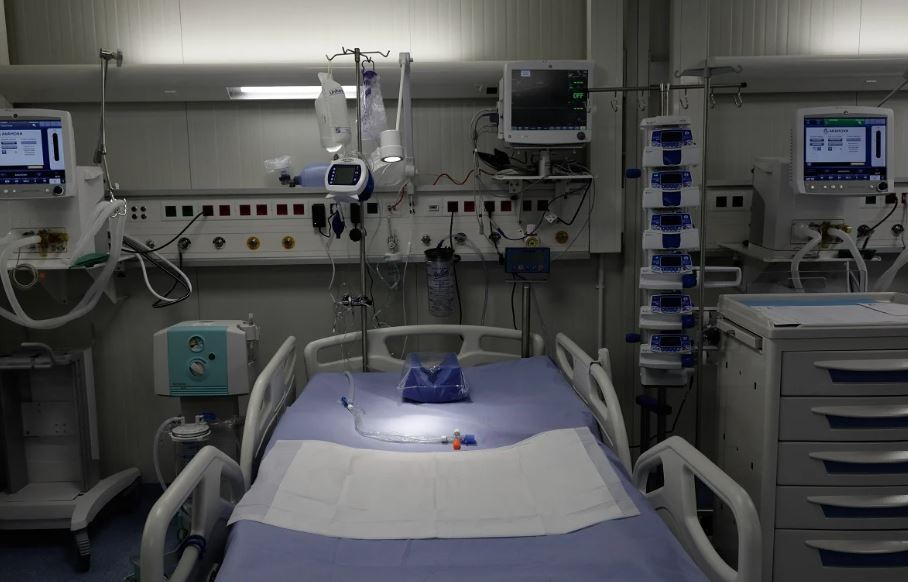 Βύρωνας: Συγκλονίζει η φίλη της 16χρονης – «Ήταν ξαπλωμένη με ανοιχτά μάτια και έβγαζε αίματα»