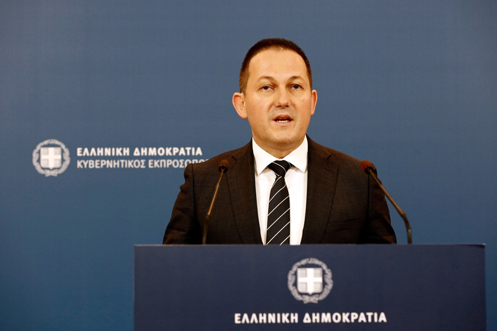 Πέτσας: Δημοσιονομικό δίχτυ προστασίας ύψους 24 δισ. ευρώ ως το καλοκαίρι