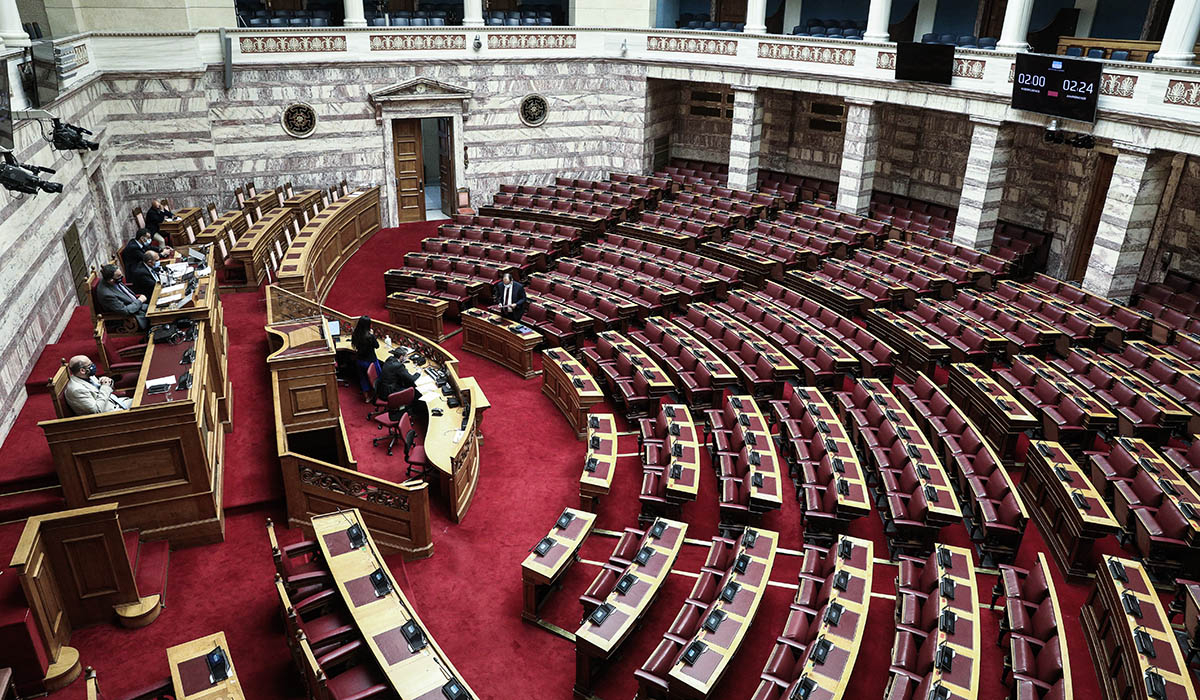 Κατατέθηκε στη Βουλή το νομοσχέδιο του υπ. Παιδείας για την αξιολόγηση των εκπαιδευτικών