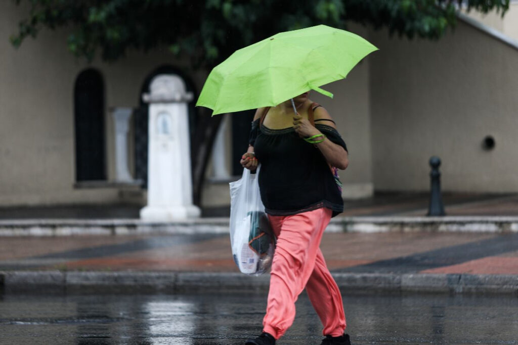24ωρη κακοκαιρία με μπουρίνια, χαλάζι και κεραυνούς – Αλλαγές στις περιοχές με φαινόμενα
