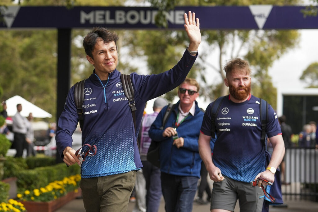 F1: Ο Άλεξ Άλμπον στη Williams για… πολλά χρόνια ακόμα
