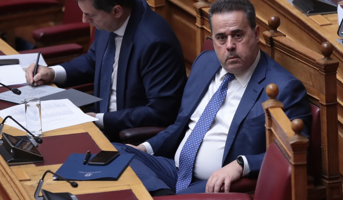 Πολλές φήμες για τον Σταύρο Παπασταύρου