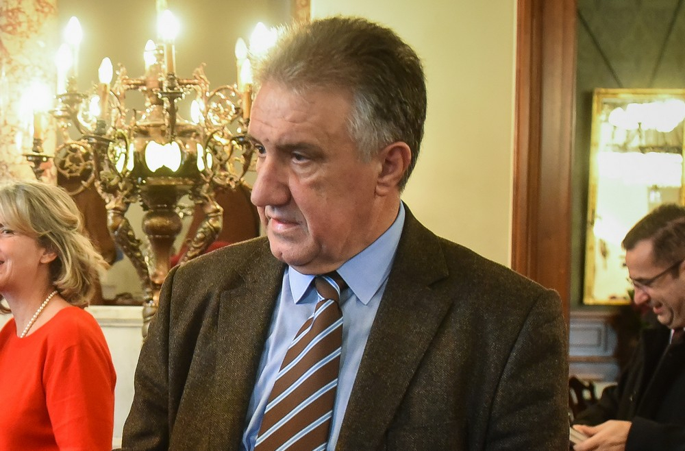 Γιώργος Λακόπουλος στο iEidiseis: Ο Πρωθυπουργός απλώς μπλοφάρει για τις πρόωρες εκλογές – θέλει να κοιμίσει την αντιπολίτευση