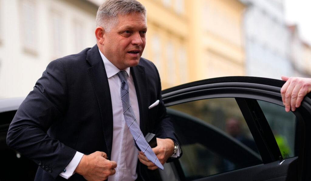 Ρόμπερτ Φίτσο: «Ένα και μοναδικό» σενάριο εξετάζουν οι αρχές για την απόπειρα δολοφονίας