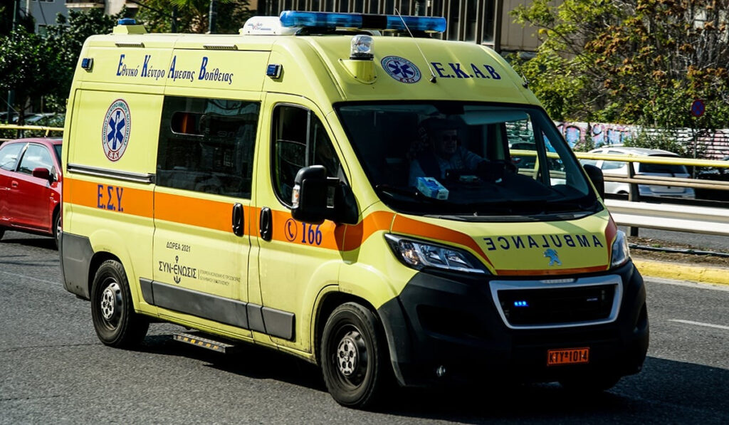 Βόλος: Αυτοκίνητο «εισέβαλε» σε λαϊκή αγορά – Παρασύρθηκε μία γυναίκα