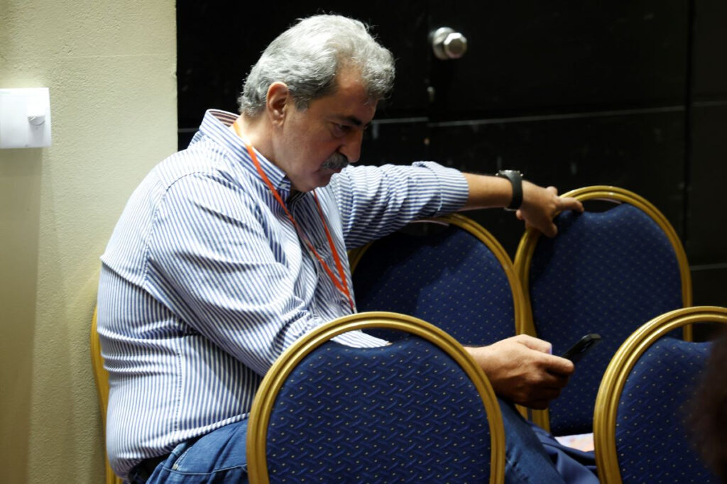 Στα άκρα της διάσπασης οι «87»: Ο «μετριοπαθής» Πολάκης και ο ΣΥΡΙΖΑ που γίνεται… Κούγκι