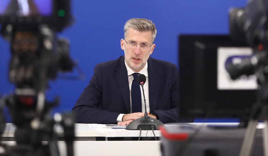 Μετά τον Σκυλακάκη και ο Σκέρτσος ομολογεί ότι προεκλογικά μέτρα της ΝΔ δεν υπάρχουν στο πρόγραμμα Σταθερότητας