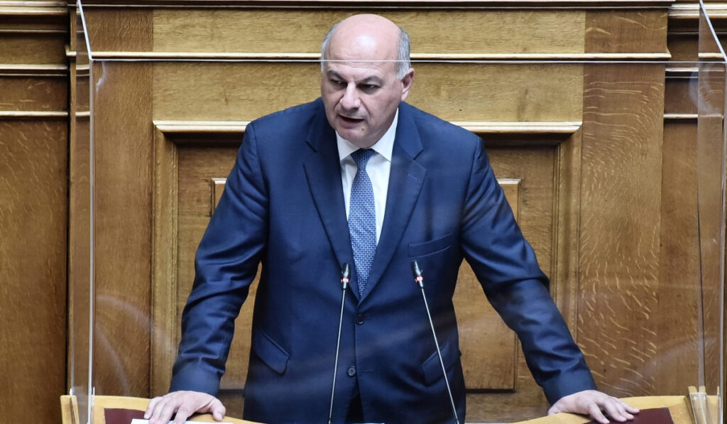 Κώστας Τσιάρας: Τέφρα
