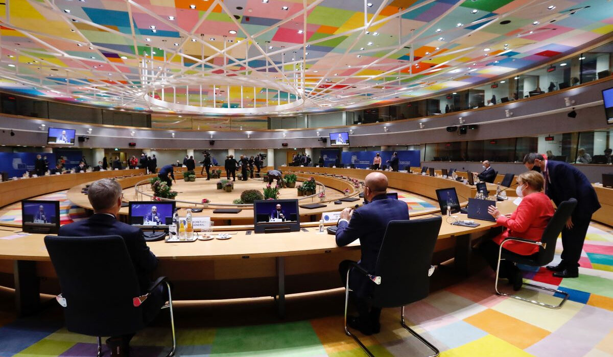Ενεργειακή κρίση: Με την πλάτη στον τοίχο η ΕΕ – Μεταθέτει τις αποφάσεις για Οκτώβριο