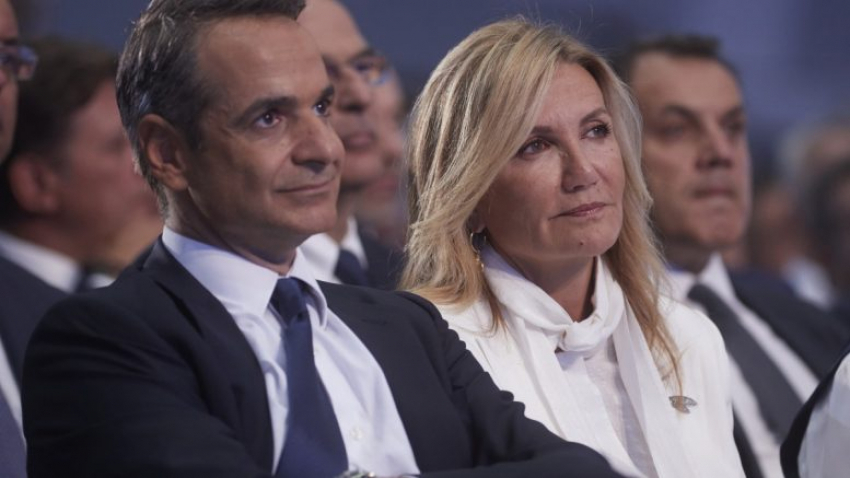 Το χρέος στο πόθεν έσχες Μητσοτάκη – Μαρέβας στο υπουργείο Περιβάλλοντος
