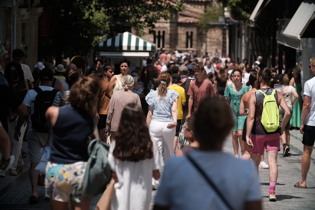 Το ωράριο σε μαγαζιά και σούπερ μάρκετ την Κυριακή 17/7 – Τι ώρα κλείνουν
