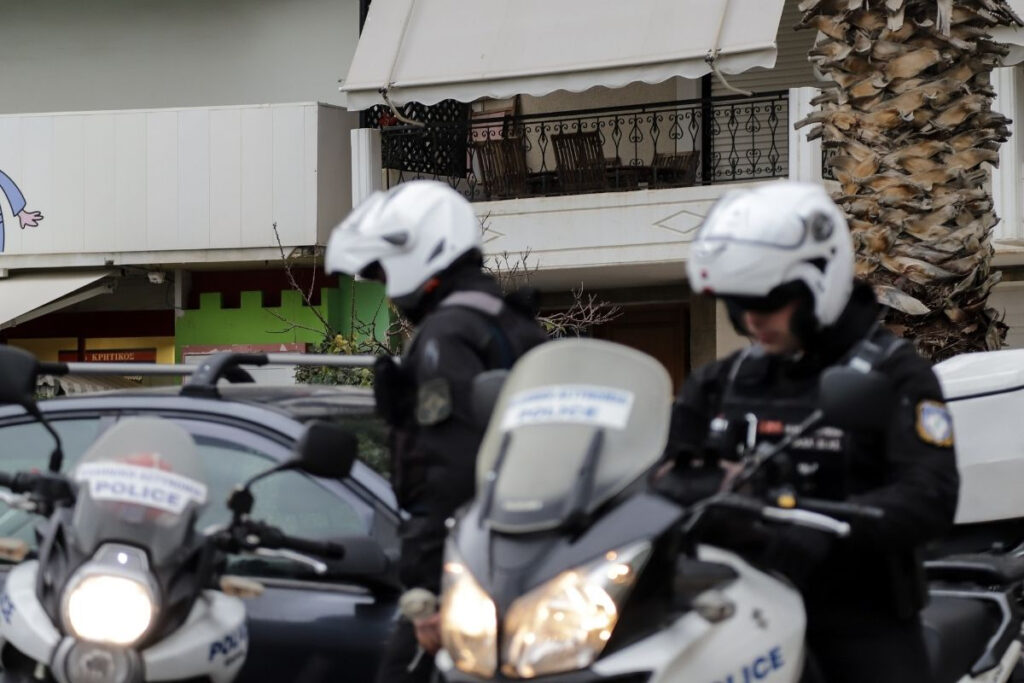 Επιχείρηση της αστυνομίας για εξάρθρωση οργάνωσης που διέπραττε απάτες