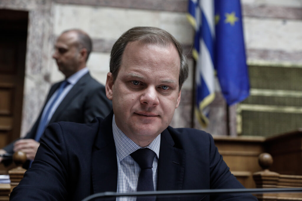 Καραμανλής: 25.000 σημεία φόρτισης έως το 2030