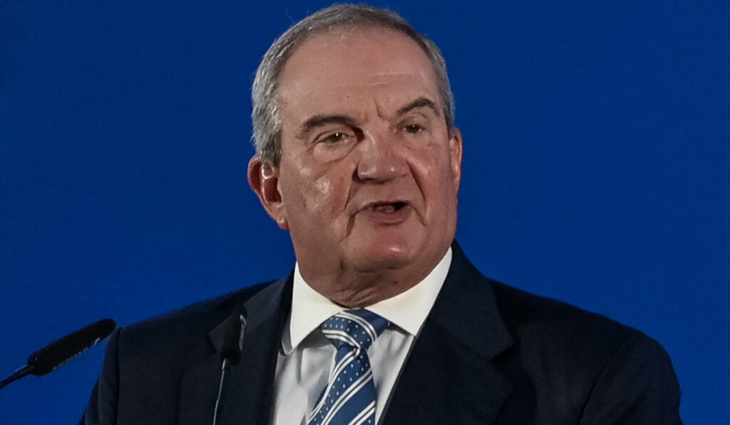 Κώστας Καραμανλής: Θα μιλήσει και για τις παρακολουθήσεις;