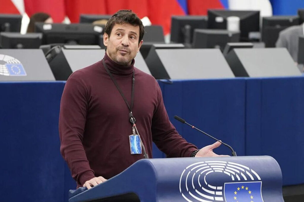 Αλέξης Γεωργούλης: Και δεύτερη επιστολή στη Μετσόλα για την άρση της ασυλίας του