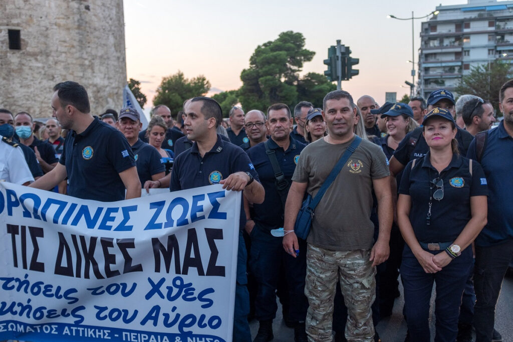 Συγκέντρωση ενστόλων στη ΔΕΘ: Απαρχή για διεκδίκηση δικαιωμάτων
