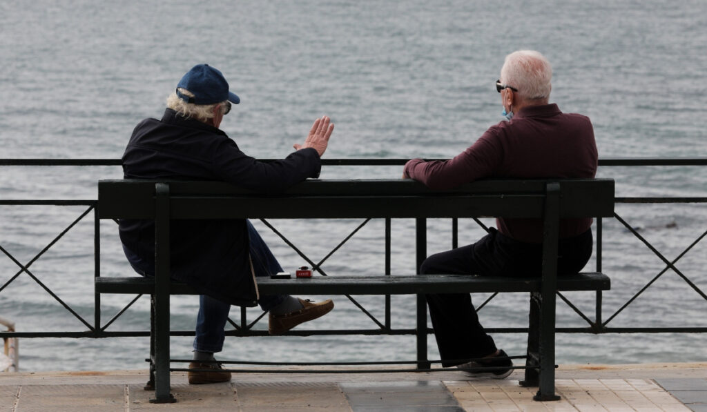 Ασφαλιστικό: Ο διπλός φόρος των συνταξιούχων και η παρακράτηση του 40%