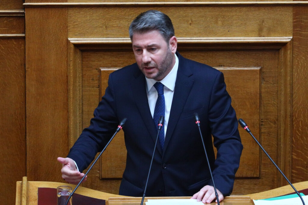 Δημοσκόπηση Metron: Άλμα ανατροπής με 19,8% το ΠΑΣΟΚ – Κέρδισε 4,1 μονάδες μετά την επανεκλογή Ανδρουλάκη