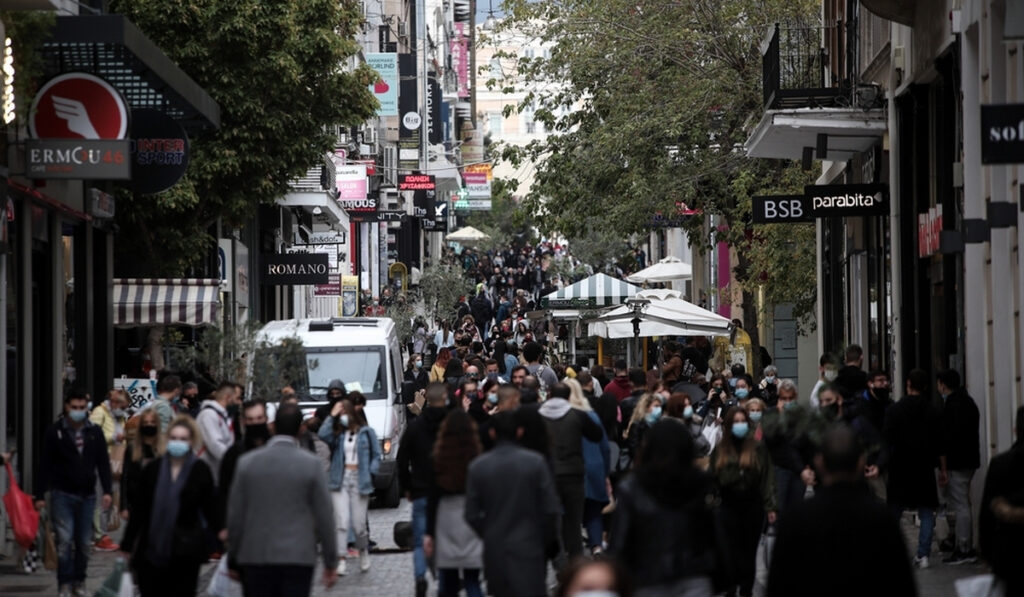 Μετάλλαξη Ομικρον: Πότε θα αρχίσει να υποχωρεί – Η εκτίμηση Μαγιορκίνη