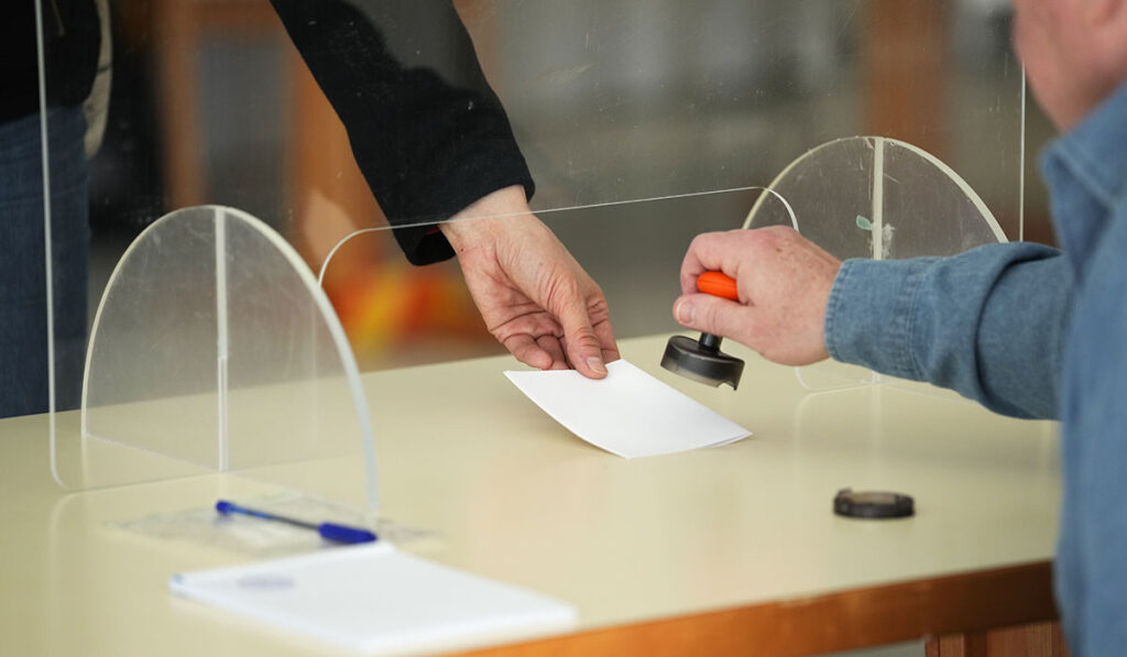 Στις κάλπες την Κυριακή οι Φινλανδοί για την εκλογή προέδρου