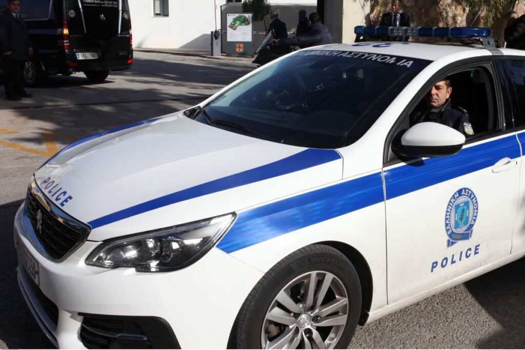 Επεισοδιακή καταδίωξη στο κέντρο της Αθήνας – Συνελήφθη 18χρονος