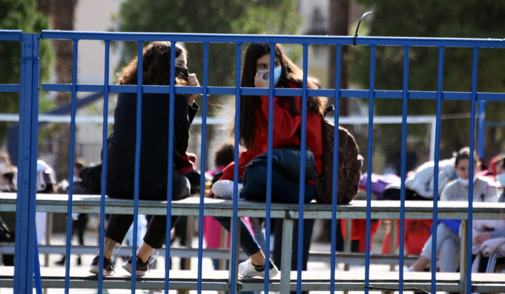 Κορονοϊός: Ηλικίας 4 – 18 ετών είναι το 30% των κρουσμάτων στην Ελλάδα
