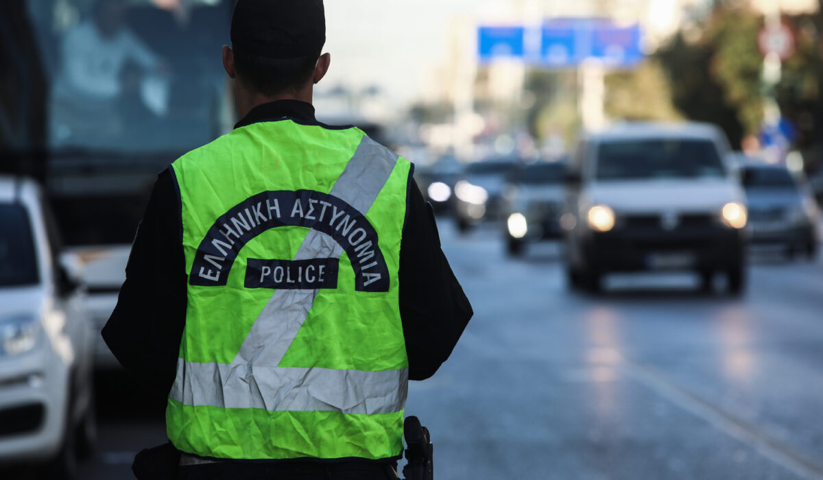 Αυτός είναι ο νέος ΚΟΚ: Πρόστιμα με SMS – Τι ισχύει με τα 30 χλμ/ώρα