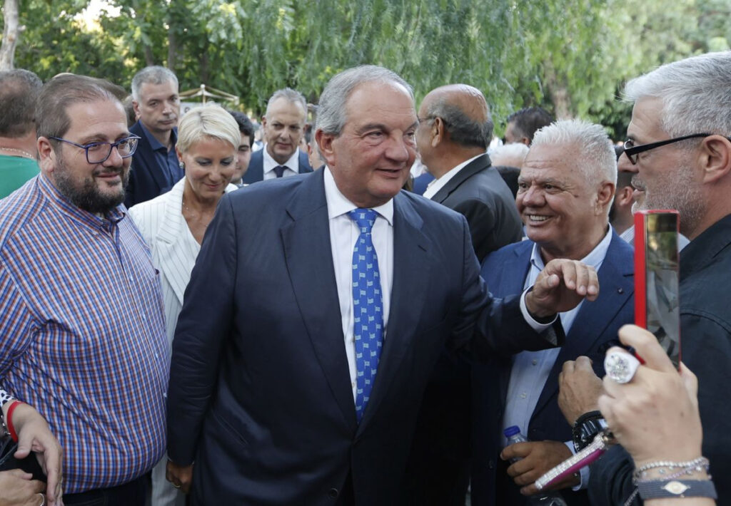 Μαζεύουν κόσμο οι «Καραμανλικοί» στην Πάτρα